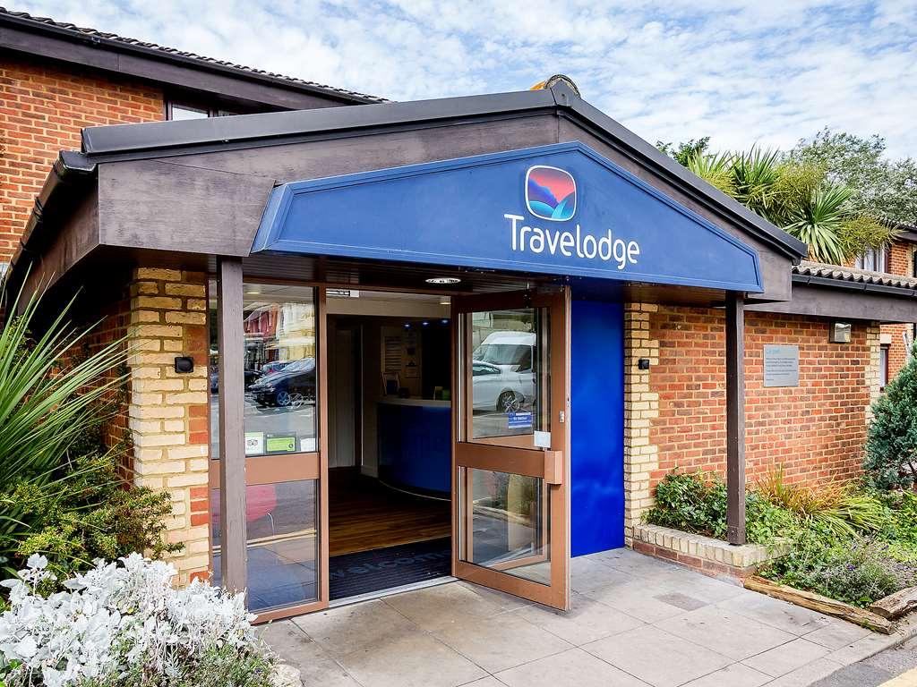 Travelodge London Wimbledon Morden Morden  Kültér fotó